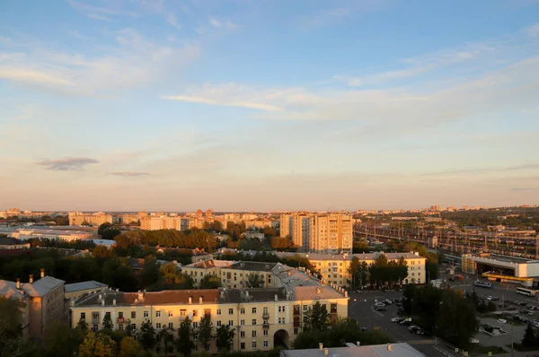 Yaroslavl Zonsondergang Bovenaanzicht Van Residentiële Gebouwen Spoorweg — Stockfoto