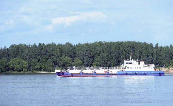 Ship Volga River Yaroslavl Bunker Vessel View Volga River Embankment — Stock Photo, Image