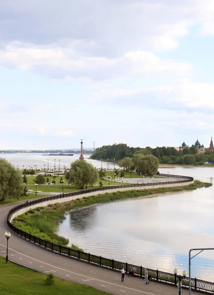 Dia Verão Aterro Volga Pérola Yaroslavl Parque Seta — Fotografia de Stock