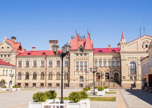 Rybinsk. Yaroslavl bölgesi. tahıl exchang yeni bina