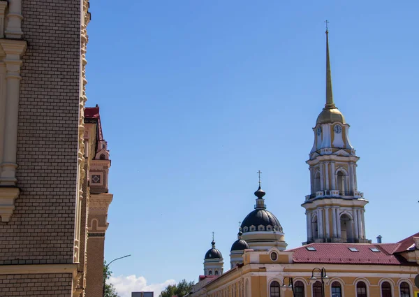 Rybinsk. Yaroslavl bölgesi. Spaso-Preobrazhensky Katedrali. 19. 