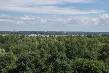 Yaroslavl. Güzel peyzajlı şehir
