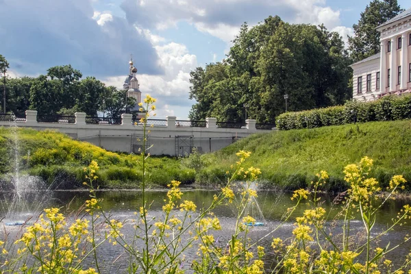 Uglich. Gebiet Jaroslawl. Kirche der Kasan-Ikone der Mutter — Stockfoto