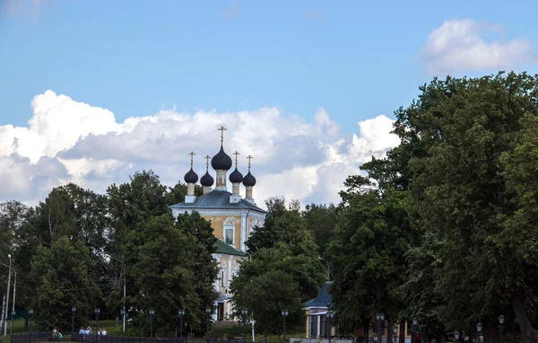 Uglich. Jaroslavl regionu. Zlatý kruh Ruska. — Stock fotografie