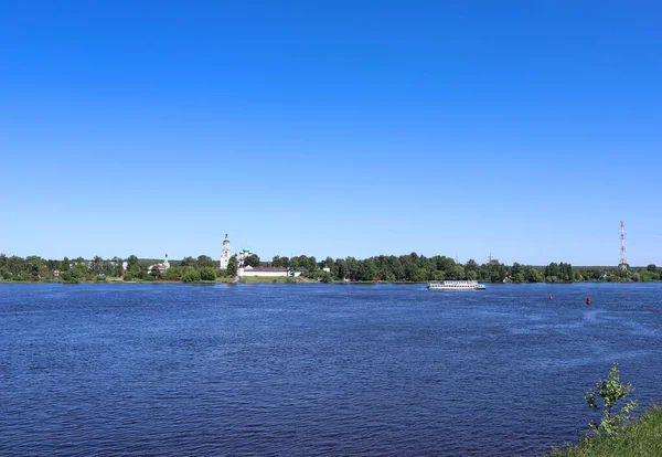 Yaroslavl Monastère Tolga Cathédrale Vvedensky Xviie Siècle Vue Rivière Jour — Photo