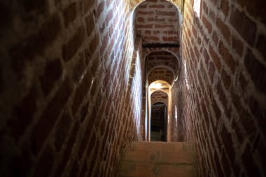 Rostov Kremlin. Tarihi mimari. Rostov, Yaroslavl bölgesi. Mimari yapıların elementleri. Çan kulesinde merdivenler;