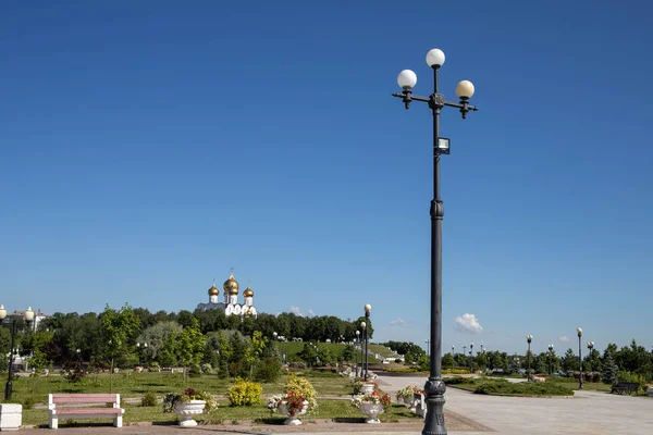 Hermoso Paisaje Del Parque Terraplén Del Volga Kotorosl Yaroslavl — Foto de Stock