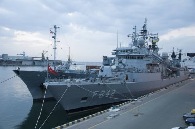 Nato gemileri Karadeniz 9 21 Temmuz tarihlerinde 2018 deniz meltemi alıştırmaların sonra. Bağlantı noktası. Odessa. Ukrayna. Nato Filosu limana geldi sonra Ukrayna Donanması ile müşterek tatbikatlar, 07/23/18.