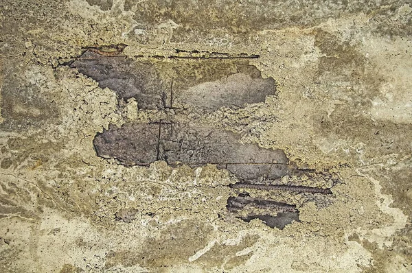 损坏的混凝土与分裂 棕色纹理背景 在孔中可以看到金属棒和金属丝 — 图库照片
