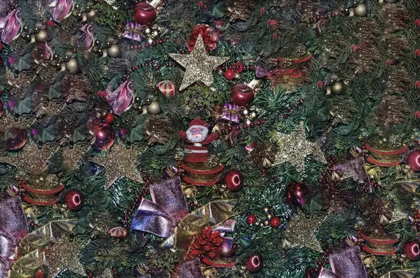 Vánoční Jedle Strom Pozadí Santa Claus Jablka Korálky Hvězdy Dary — Stock fotografie