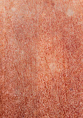 Eski paslı hasarlı metalin arkaplan dokuları. Demir bir çarşafta çok renkli boya kalıntıları..