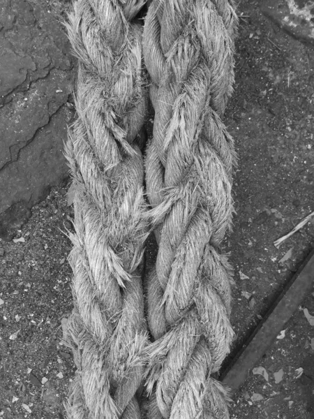 亜麻のロープ背景テクスチャ ダメージを与える汚れた古いロープ — ストック写真