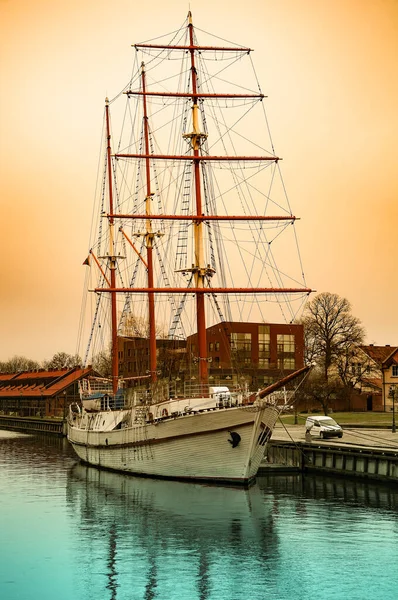 Navegando Atardecer Velero Muelle — Foto de Stock