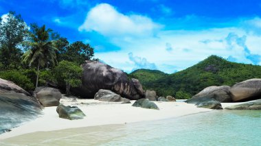 Seyşeller plaj kayalar ile