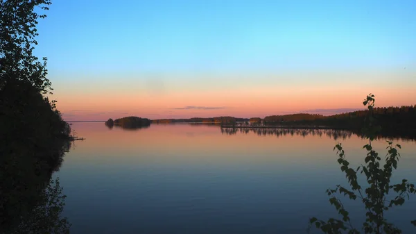 フィンランドのサイマー湖の美しい日没の風景 — ストック写真