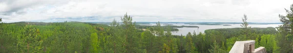 Struve 측지학 여름에 핀란드에서 Oravivuori에서 Paeijaenne 호수에서 — 스톡 사진