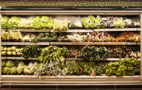 Contatore Verdure Fresche Supermercato — Foto Stock