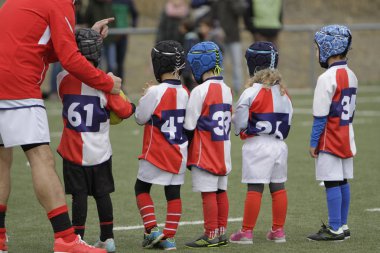Çocuk rugby takımı teknik direktörü dan tam oyun talimatları