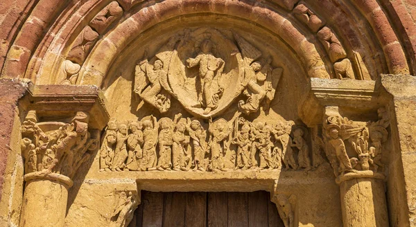 Tympanon Kostela Saint Pierre Svatého Pavla Montceaux Etoile Saone Loire — Stock fotografie