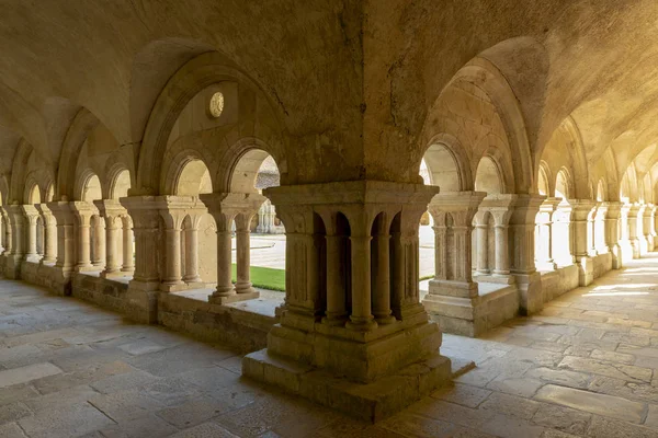 Fontenay France July 2018 Cloister Pillars Romanesque Cisterian Abbey Church — Stock Photo, Image