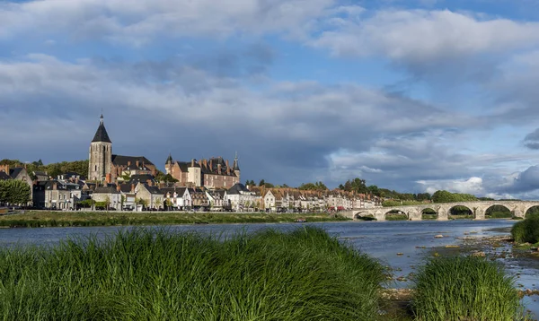 Village Gien Castle Church Romanesque Bridge River Loire Loiret France — Stock Photo, Image