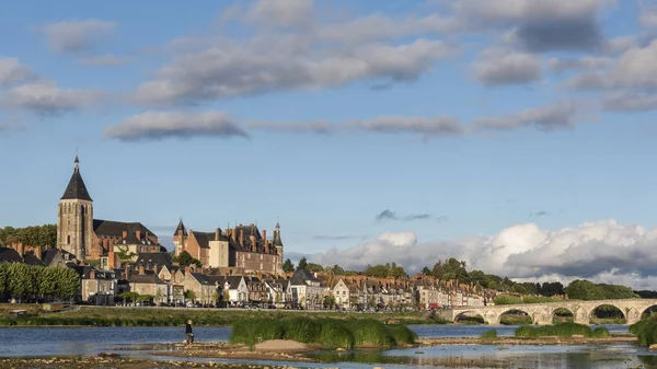 Village Gien Castle Church Romanesque Bridge River Loire Loiret France — Stock Photo, Image