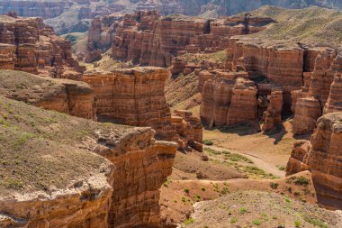 Kazakistan 'daki Charyn Canyon Ulusal Parkı Panoraması.