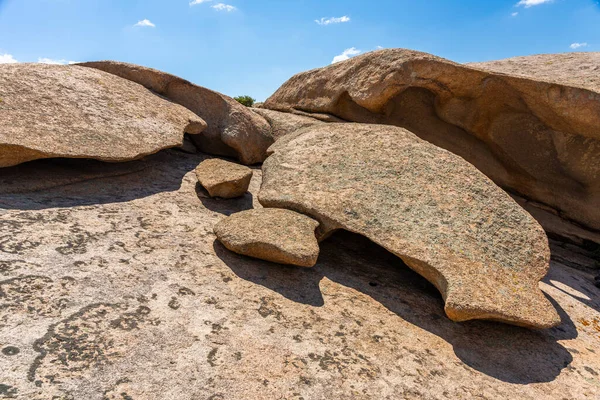 Formazioni Rocciose Bektau Ata Kazakistan Con Sculture — Foto Stock