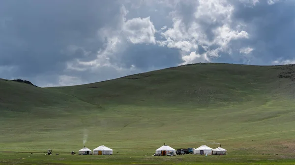 Bayan Olgi Mongolsko Srpna 2019 Pět Jurt Auty Stepi Mongolska — Stock fotografie