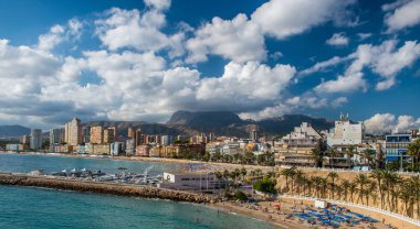 Benidorm, Spain.Benidorm Alicante playa de Poniente plaj Spain.Skyscrapers sunset beach Benidorm'da, Akdeniz Spain.Skyline şehir Benidorm, İspanya yakınındaki panoramik manzaralı