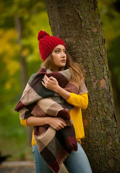 Gelukkig Portret Mode Van Een Mooie Jonge Kaukasische Vrouw Met — Stockfoto