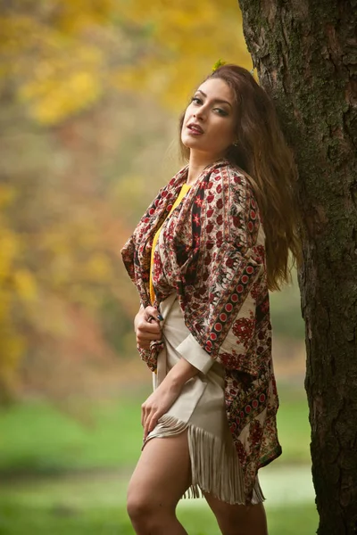 Happy Portret Mody Pięknej Młodej Kobiety Kaukaski Szalik Długie Nogi — Zdjęcie stockowe