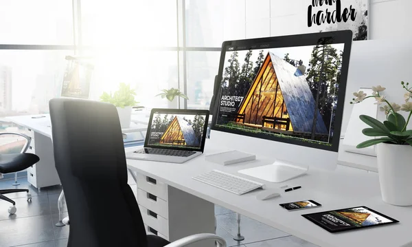 Office Desktop Rendering Med Arkitekten Studio Websiteon Skärm — Stockfoto