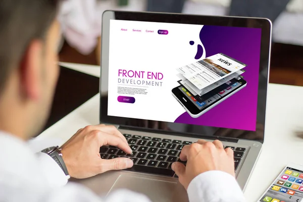 Zakenman Browsen Front End Website Laptop — Stockfoto