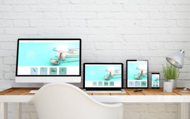 multidevice masaüstü ekranlarda diş kliniği Web sitesi ile