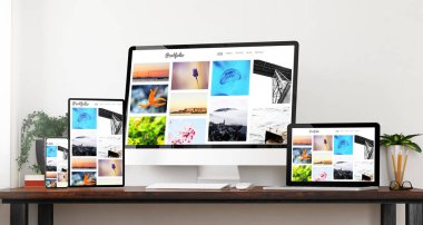 Önden Görünüm duyarlı portföy Web sitesi aygıtları ev sitesi 3d render