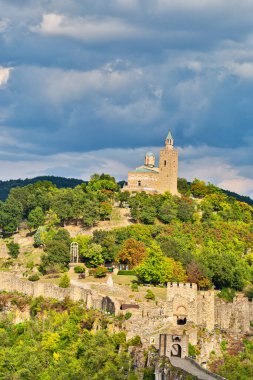 Veliko Tarnovo, Çarevets kalesiyle Bulgaristan 'ın turistik kenti