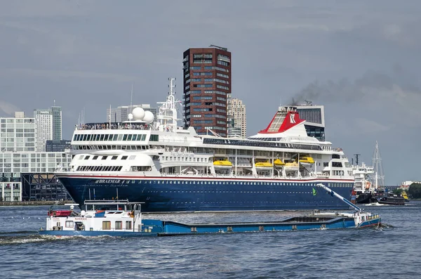 Rotterdam Nederland Mei 2018 Cruiseschip Braemar Weg Naar Noordzee Voldoet — Stockfoto