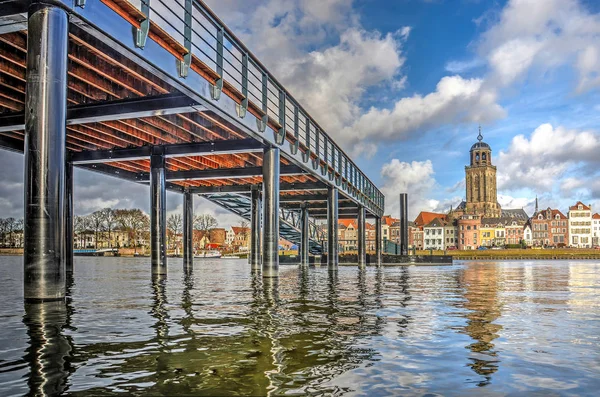 Nízká Pohled Přes Řeku Ijssel Směrem Město Deventer Nizozemsko Nové — Stock fotografie