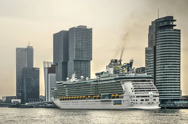 Rotterdam Nederland Augustus 2018 Cruiseschip Indepence Van Zee Bij Cruise — Stockfoto