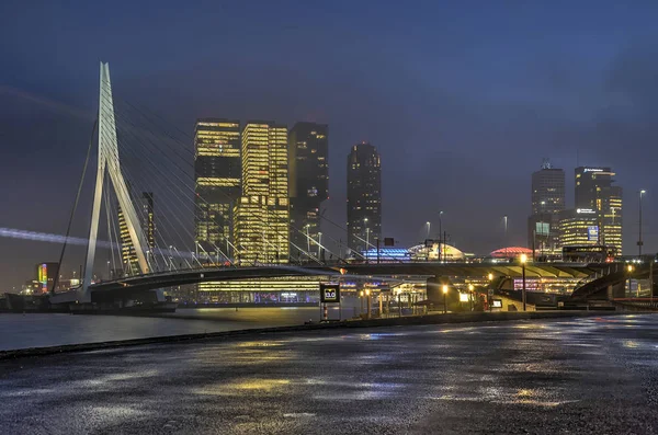 Rotterdam Países Bajos Diciembre 2016 Vista Hora Azul Hacia Los — Foto de Stock