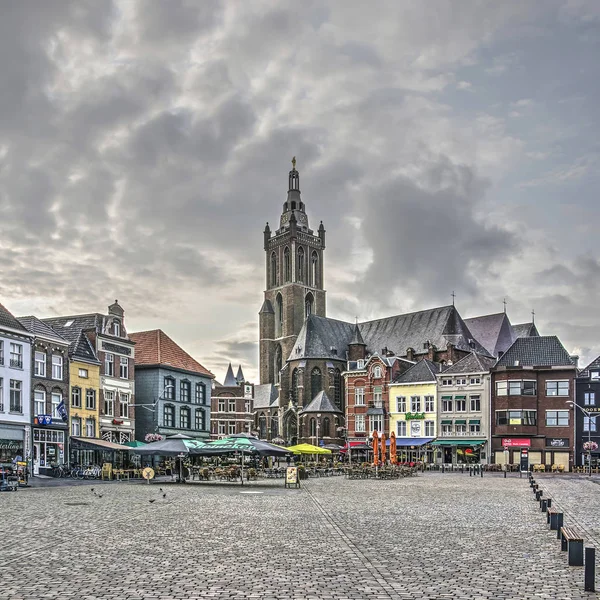 Roermond Ολλανδία Ιουλίου 2019 Πλακόστρωτη Πλατεία Της Αγοράς Τον Καθεδρικό — Φωτογραφία Αρχείου