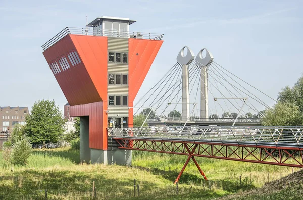 Zwolle Nederland Juli 2019 Opmerkelijke Red Bridge Keepers Gebouw Aan — Stockfoto