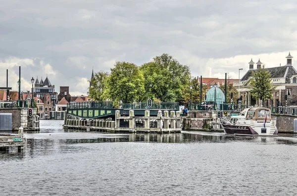 Haarlem Países Bajos Septiembre 2019 Catharijne Bridge Spaarne River Rotates — Foto de Stock