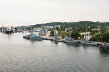 Marynarka wojenna w Gdyni, stocznia wojenna, 