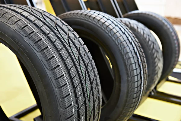 Invierno Neumáticos Tachonados Para Coches Tienda — Foto de Stock