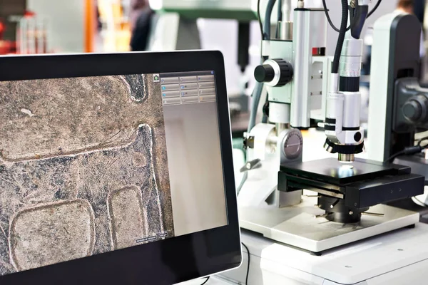 Digitalmikroskop Und Monitor Labor — Stockfoto