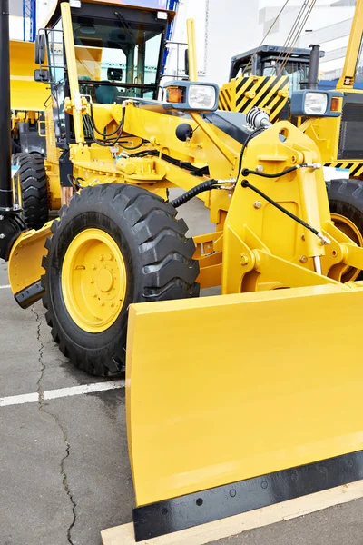 Kelas Motor Kuning Baru Dalam Pameran — Stok Foto