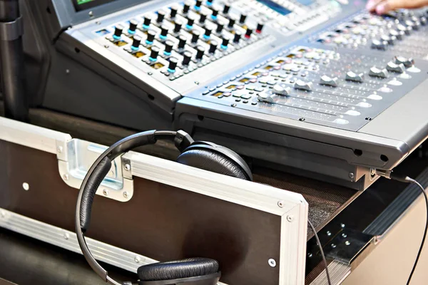 Mixing Console Digitale Studio Hoofdtelefoon — Stockfoto