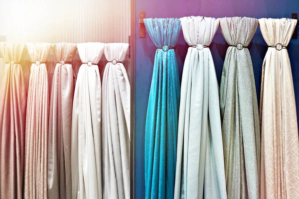 Telas para cortinas en tienda — Foto de Stock
